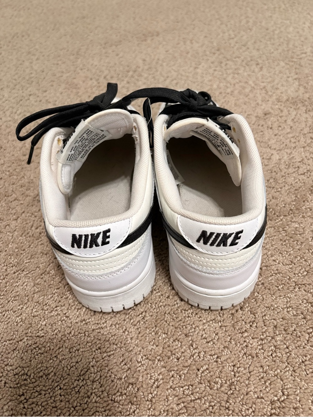 Nike Dunk Low ‘Reverse Panda’ - Picture 4 of 5